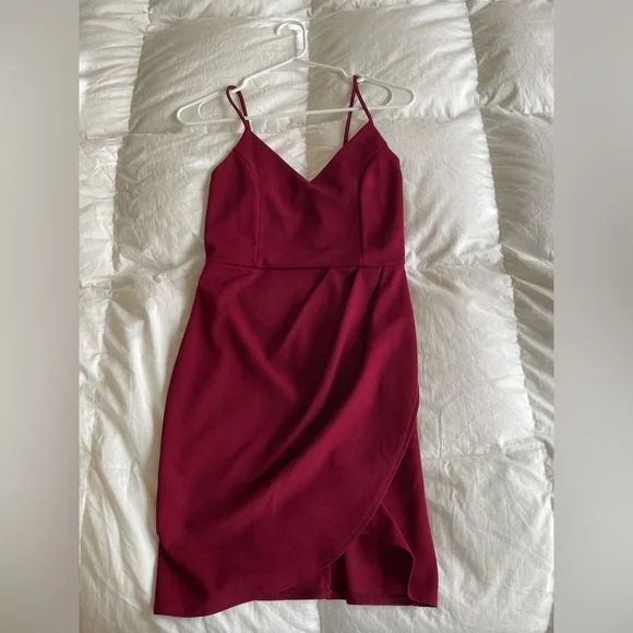 Lulu’s Dress - Picture 1 of 5